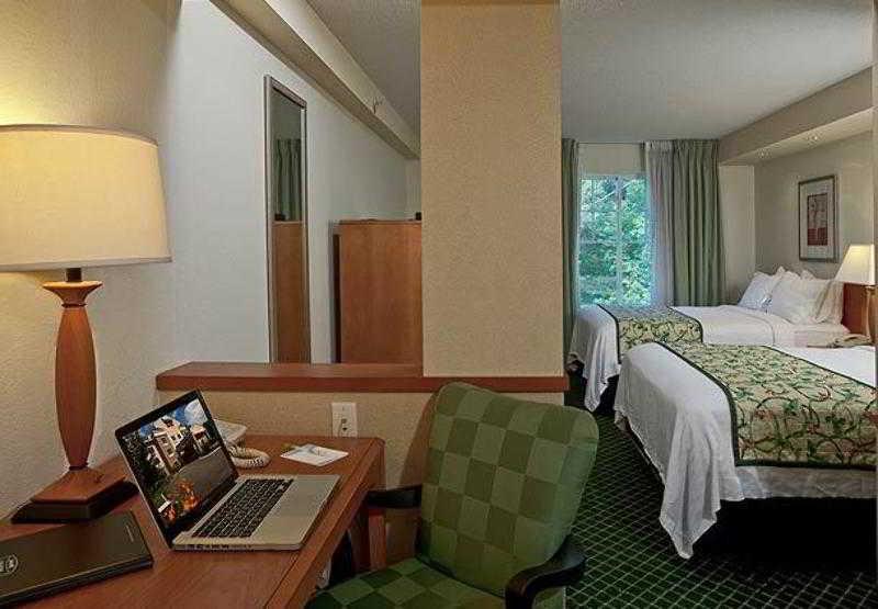 Fairfield Inn & Suites By Marriott Brunswick Freeport Zimmer foto